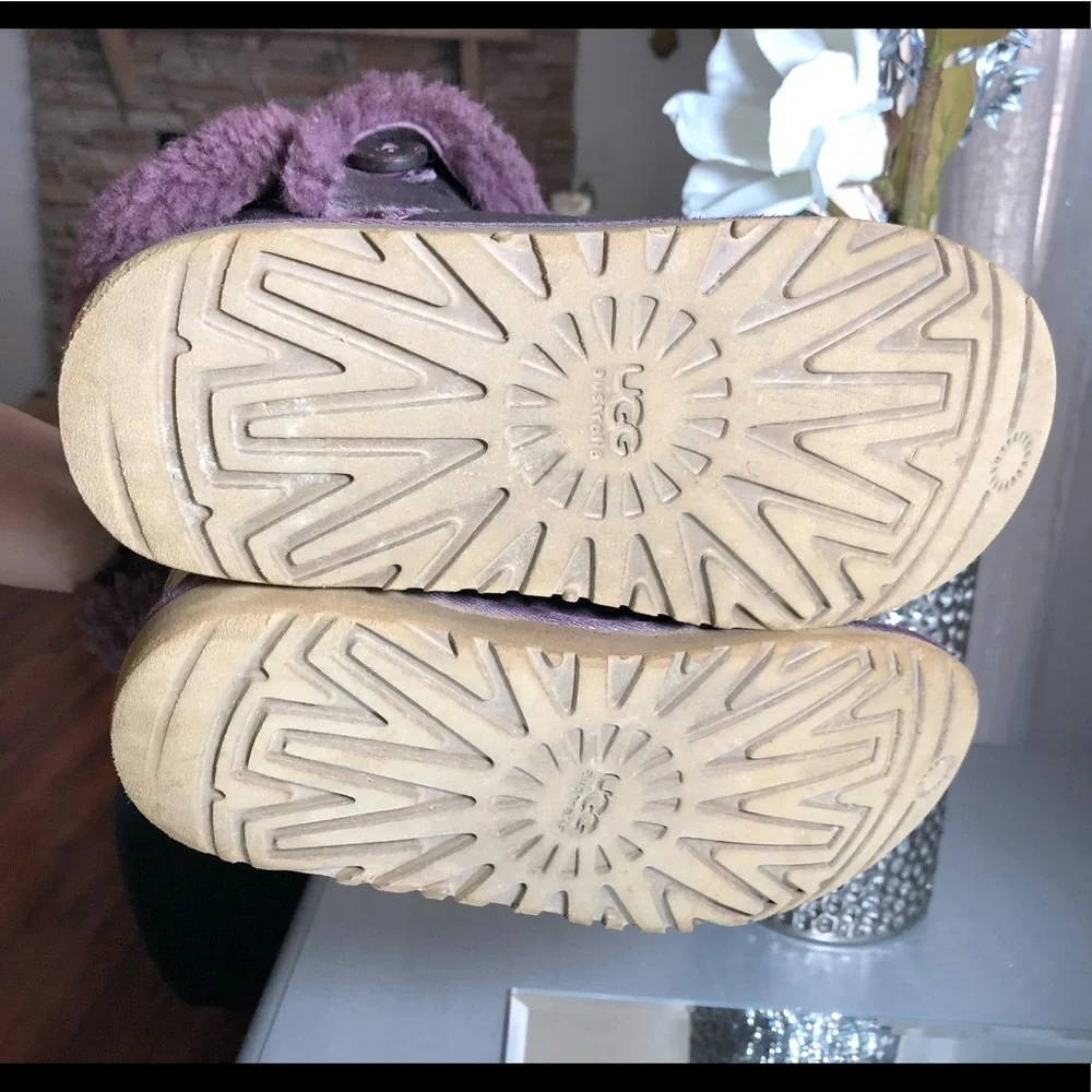 UGG Australia Bailey Button Suede Kids Boots .